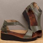 Laranja_Lima_Shoes_Sapatos_Femininos___Anabela___Flatform_Salto_de_5_cm_em_Couro_Musgo_-_Codigo_-_141173_3