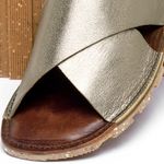 Laranja_Lima_Shoes_Sapatos_Femininos___Sandalia_Rasteira___Flat_em_Couro_Metalizado_-_Codigo_-_141365_6