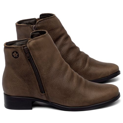 Bota   Cano Curto Salto de 3 cm em Couro Café - Codigo - 139081