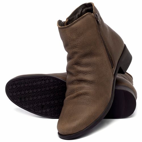 Bota   Cano Curto Salto de 3 cm em Couro Café - Codigo - 139081