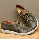 Laranja_Lima_Shoes_Sapatos_Femininos___Tenis___Cano_Baixo_em_Couro_Musgo_-_Codigo_-_156020_3