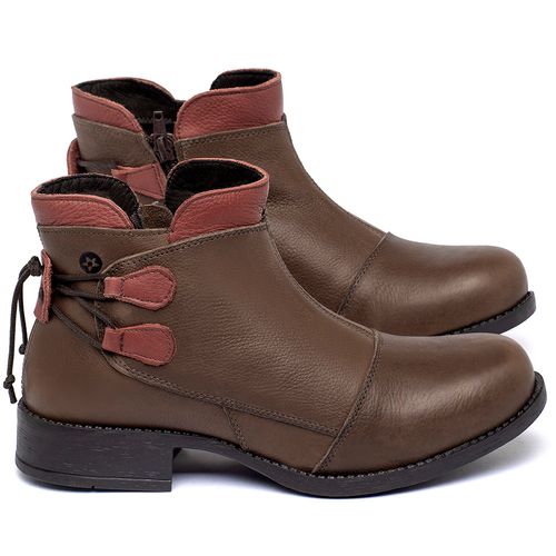 Bota   Cano Curto Salto de 3 cm em Couro Café - Codigo - 141133