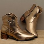 Laranja_Lima_Shoes_Sapatos_Femininos___Bota___Cano_Curto_Salto_de_4_cm_em_Couro_Metalizado_-_Codigo_-_9615_3