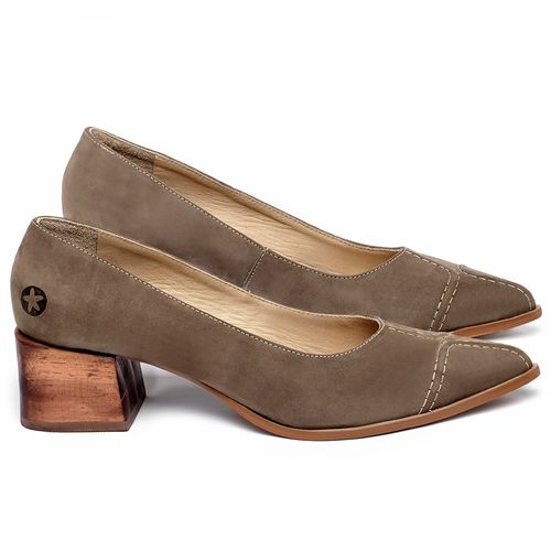 Scarpin   Bico Fino Salto de 4 cm em Couro Marrom - Codigo - 9606