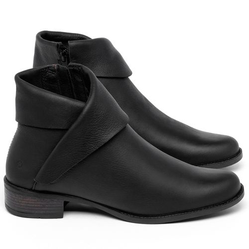 Bota   Cano Curto Salto de 2 cm em Couro Preto - Codigo - 152007