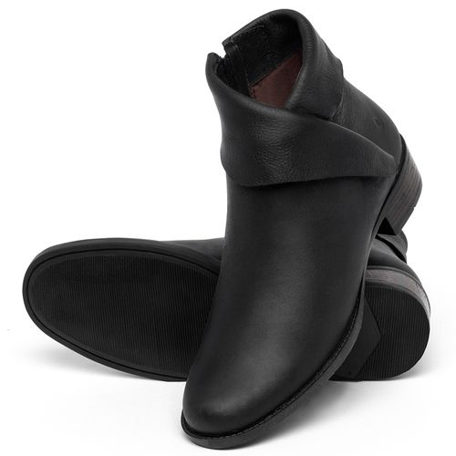 Bota   Cano Curto Salto de 2 cm em Couro Preto - Codigo - 152007