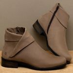 Laranja_Lima_Shoes_Sapatos_Femininos___Bota___Cano_Curto_Salto_de_2_cm_em_Couro_Marrom_-_Codigo_-_152007_3