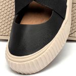 Laranja_Lima_Shoes_Sapatos_Femininos___Tenis___Cano_Baixo_em_Couro_Preto_-_Codigo_-_153070_6