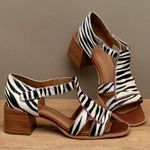 Laranja_Lima_Shoes_Sapatos_Femininos___Sandalia___Laranja_Lima_Shoes_Classic_Salto_de_5_cm_em_Couro_Animal_Print_-_Codigo_-_157011_3