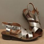 Laranja_Lima_Shoes_Sapatos_Femininos___Sandalia___Boho_Salto_de_3_cm_em_Couro_Metalizado_-_Codigo_-_139092_4
