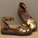 Laranja_Lima_Shoes_Sapatos_Femininos__-Sandalia---Boho-Salto-de-4-cm-em-Couro-Metalizado---Codigo---3971_3