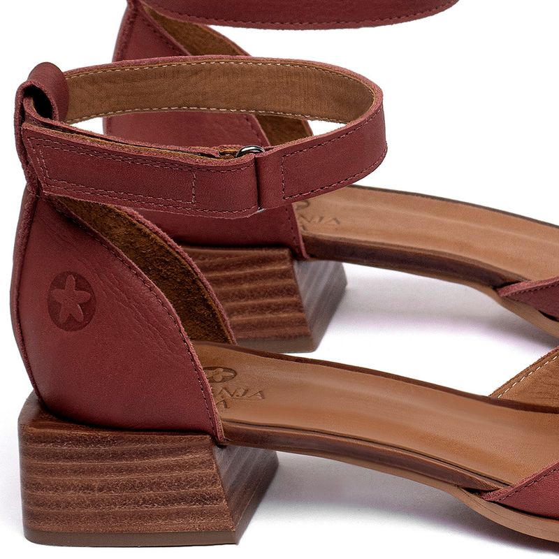 Laranja_Lima_Shoes_Sapatos_Femininos__-Scarpin---Bico-Fino-Salto-de-3-cm-em-Couro-Vermelho---Codigo---3938_5