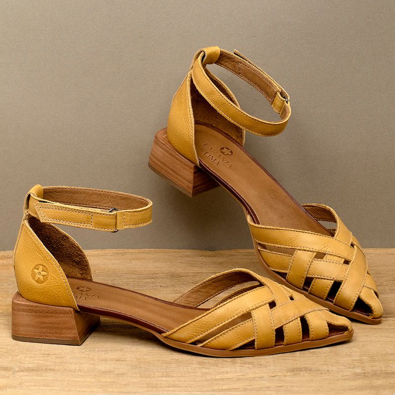 Laranja_Lima_Shoes_Sapatos_Femininos__-Scarpin---Bico-Fino-Salto-de-3-cm-em-Couro-Amarelo---Codigo---3938_3