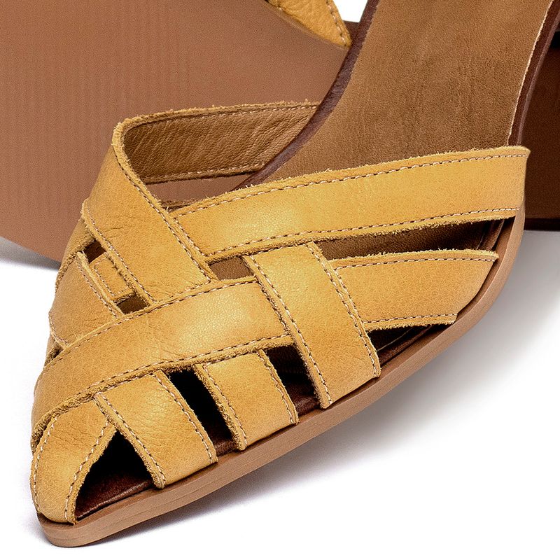 Laranja_Lima_Shoes_Sapatos_Femininos__-Scarpin---Bico-Fino-Salto-de-3-cm-em-Couro-Amarelo---Codigo---3938_6