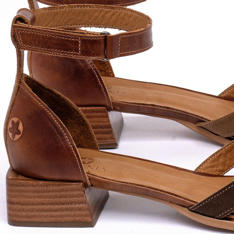 Laranja_Lima_Shoes_Sapatos_Femininos__-Scarpin---Bico-Fino-Salto-de-3-cm-em-Couro-Colorido---Codigo---3938_7