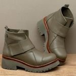 Laranja_Lima_Shoes_Sapatos_Femininos__-Bota---Cano-Curto-Salto-de-4-cm-em-Couro-Musgo---Codigo---153026_3