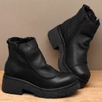 Laranja_Lima_Shoes_Sapatos_Femininos__-Bota---Cano-Curto-Salto-de-4-cm-em-Couro-Preto---Codigo---153052_3