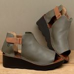Laranja_Lima_Shoes_Sapatos_Femininos__-Anabela---Flatform-Salto-de-5-cm-em-Couro-Musgo---Codigo---156032_3