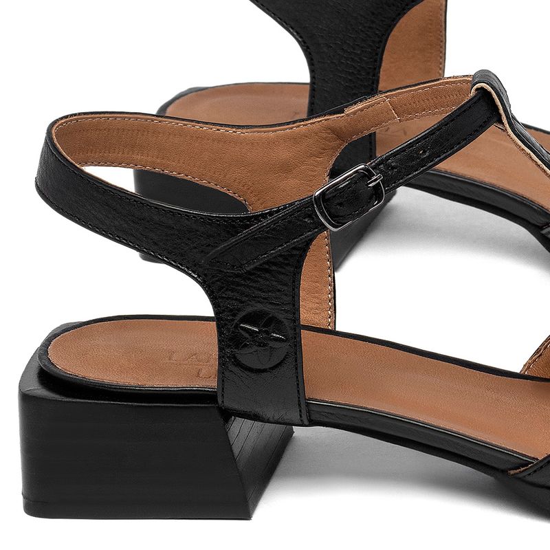 Laranja_Lima_Shoes_Sapatos_Femininos__-Scarpin---Bico-Fino-Salto-de-3-cm-em-Couro-Preto---Codigo---3939_5