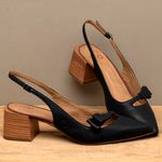Laranja_Lima_Shoes_Sapatos_Femininos__-Scarpin---Bico-Fino-Salto-de-5-cm-em-Couro-Preto---Codigo---3999_3