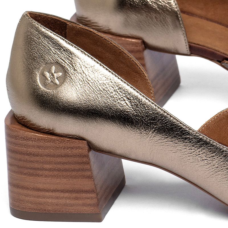 Laranja_Lima_Shoes_Sapatos_Femininos__-Scarpin---Bico-Fino-Salto-de-5-cm-em-Couro-Metalizado---Codigo---3942_5