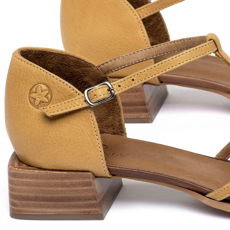 Laranja_Lima_Shoes_Sapatos_Femininos__-Sandalia---Laranja-Lima-Shoes-Classic-Salto-de-Quadrado-em-Couro-Amarelo---Codigo---3930_5