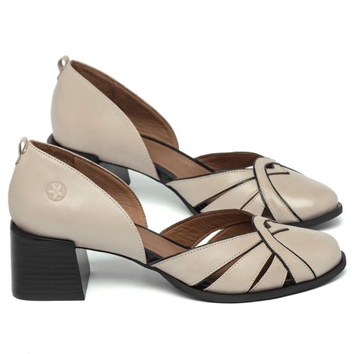 Scarpin   Bico Redondo Salto de 5 cm em Couro Off-White - Codigo - 157049