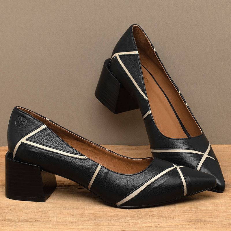 Laranja_Lima_Shoes_Sapatos_Femininos__-Scarpin---Bico-Fino-Salto-de-5-cm-em-Couro-Preto---Codigo---3839_3