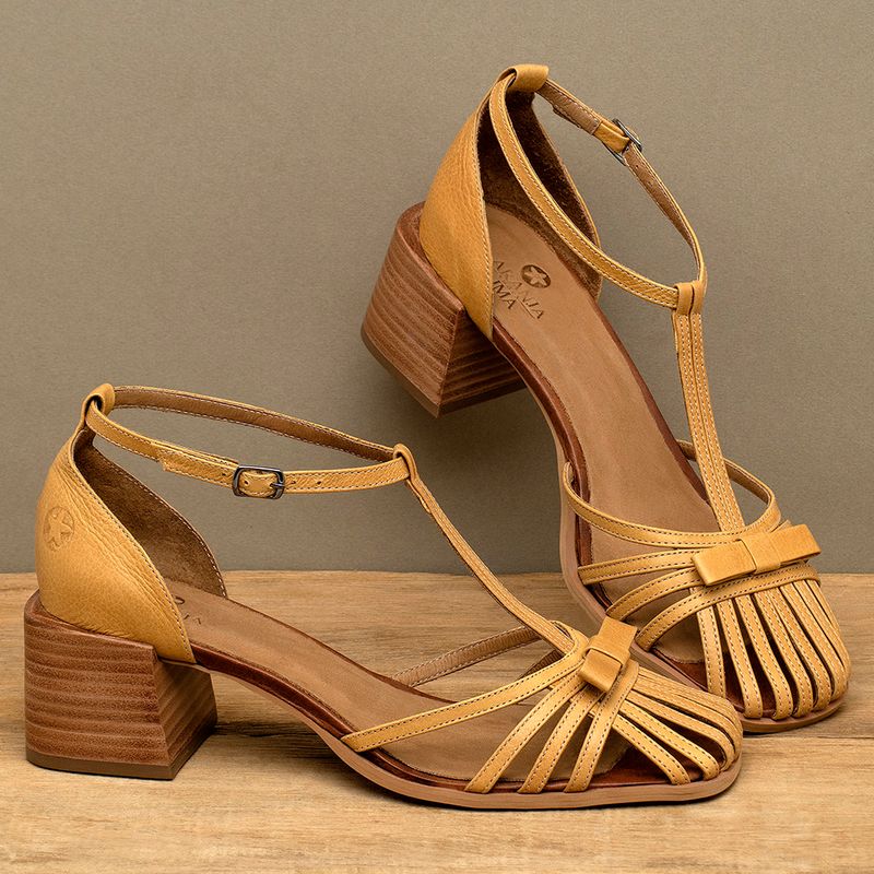 Laranja_Lima_Shoes_Sapatos_Femininos__-Sandalia---Laranja-Lima-Shoes-Classic-Salto-de-5-cm-em-Couro-Amarelo---Codigo---3997_3