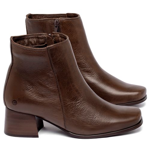 Bota   Cano Curto Salto de 5 cm em Couro Café - Codigo - 152001