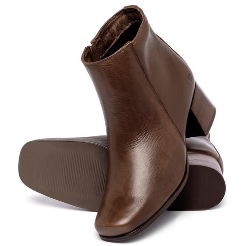 Bota   Cano Curto Salto de 5 cm em Couro Café - Codigo - 152001