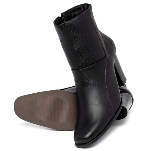 Bota   Cano Curto Salto de 7 cm em Couro Preto - Codigo - 152003