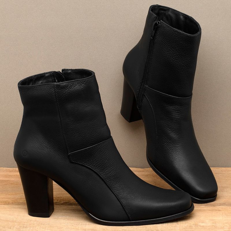 Laranja_Lima_Shoes_Sapatos_Femininos__-Bota---Cano-Curto-Salto-de-7-cm-em-Couro-Preto---Codigo---152003_3