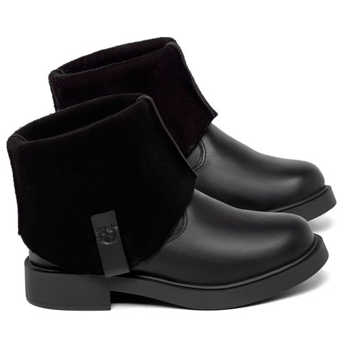 Bota   Cano Curto Salto de 2 cm em Couro Preto - Codigo - 156106