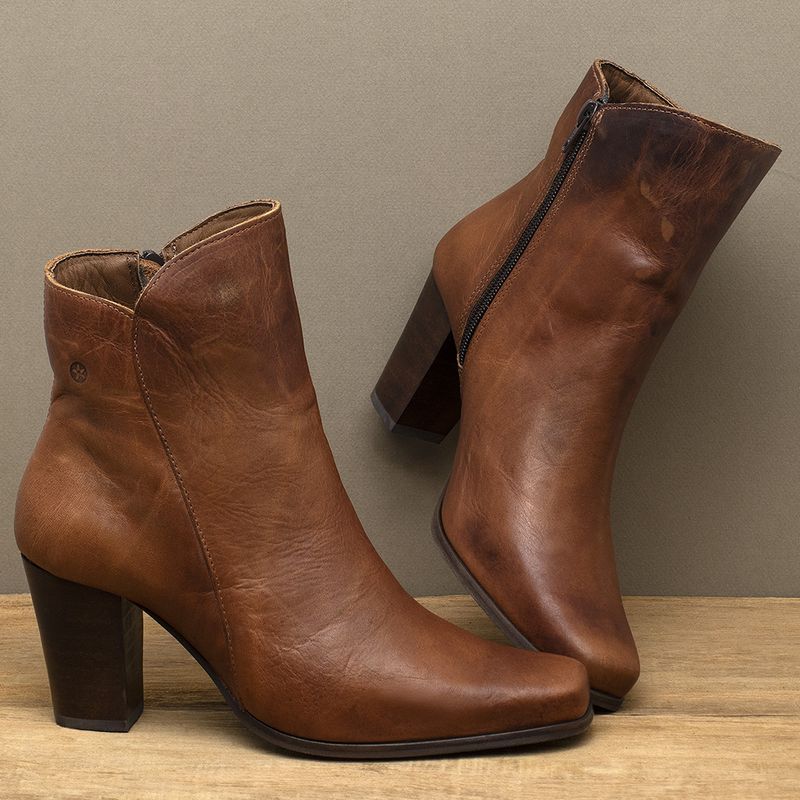 Laranja_Lima_Shoes_Sapatos_Femininos__-Bota---Cano-Curto-Salto-de-7-cm-em-Couro-Marrom---Codigo---152029_3