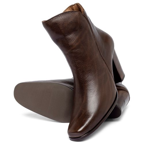 Bota   Cano Curto Salto de 7 cm em Couro Café - Codigo - 152029