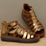 Laranja_Lima_Shoes_Sapatos_Femininos__-Sandalia---Boho-Salto-de-Fechado-em-Couro-Metalizado---Codigo---3911_3