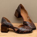 Laranja_Lima_Shoes_Sapatos_Femininos__-Scarpin---Bico-Quadrado-Salto-de-5-cm-em-Couro-Cafe---Codigo---3852_3