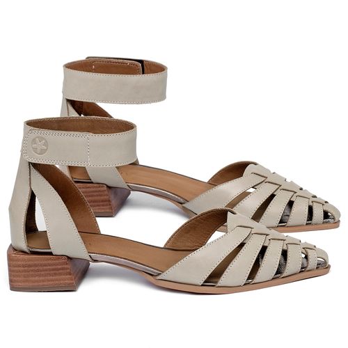 Scarpin   Bico Fino Salto de 3 cm em Couro Nude - Codigo - 3901
