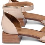 Laranja_Lima_Shoes_Sapatos_Femininos__-Scarpin---Bico-Fino-Salto-de-3-cm-em-Couro-Nude---Codigo---3938_5