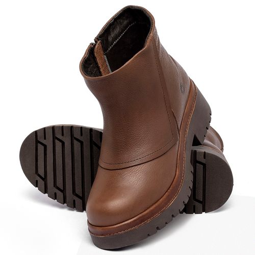 Bota   Cano Curto Salto de 4 cm em Couro Marrom - Codigo - 153085