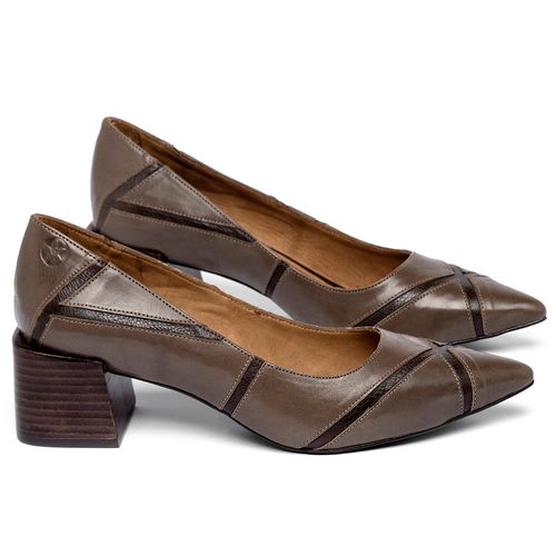 Scarpin   Bico Fino Salto de 5 cm em Couro Marrom - Codigo - 3839