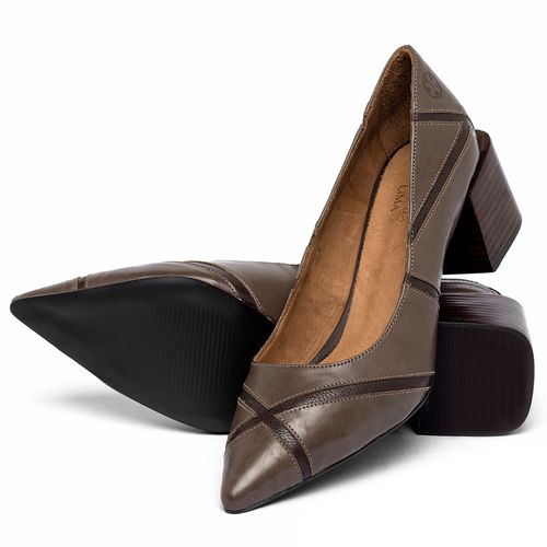 Scarpin   Bico Fino Salto de 5 cm em Couro Marrom - Codigo - 3839