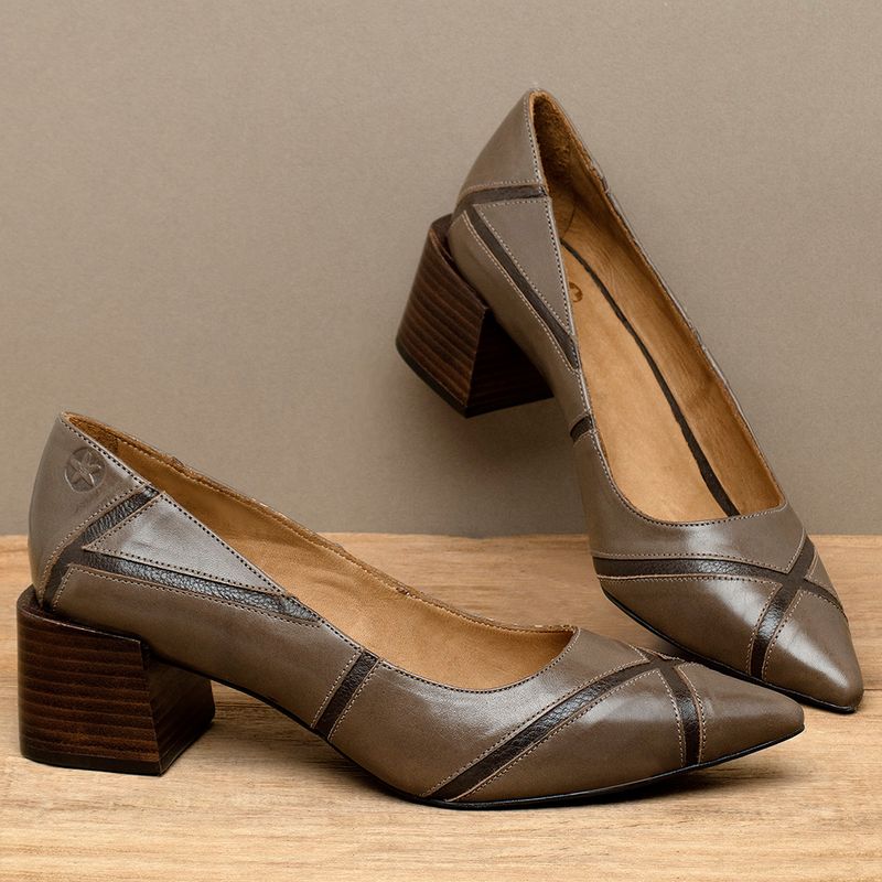 Laranja_Lima_Shoes_Sapatos_Femininos__-Scarpin---Bico-Fino-Salto-de-5-cm-em-Couro-Marrom---Codigo---3839_3