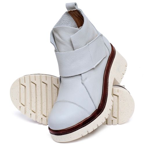 Bota   Cano Curto Salto de 4 cm em Couro Off-White - Codigo - 153026