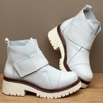 Laranja_Lima_Shoes_Sapatos_Femininos__-Bota---Cano-Curto-Salto-de-4-cm-em-Couro-Off-White---Codigo---153026_3