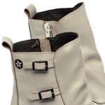 Laranja_Lima_Shoes_Sapatos_Femininos__-Bota---Cano-Curto-Salto-de-5-cm-em-Couro-Off-White---Codigo---156109_6