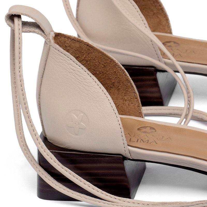 Laranja_Lima_Shoes_Sapatos_Femininos__-Scarpin---Bico-Fino-Salto-de-3-cm-em-Couro-Nude---Codigo---3938_5
