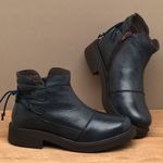 Laranja_Lima_Shoes_Sapatos_Femininos__-Bota---Cano-Curto-Salto-de-2-cm-em-Couro-Marinho---Codigo---156092_3