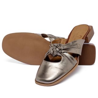 Scarpin   Bico Quadrado Salto de 2 cm em Couro Metalizado - Codigo - 157091